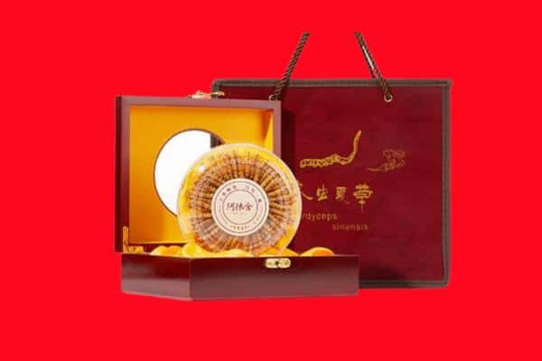 诚信求购:固镇县高价回收冬虫夏草是按克吗